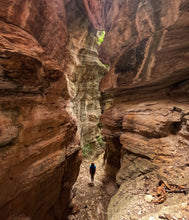 Entre Arroyos y Cuevas