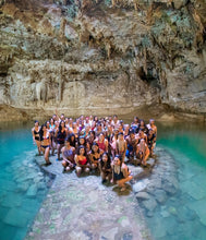 Grupo en Cenote Suytun